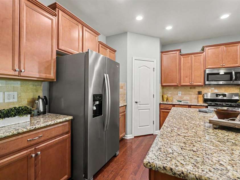 7114 Sunset Crater Place, Lancaster, SC 29720.  MLS# CAR4419131, YatesRealty ID 49425. Kitchen