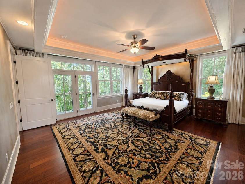 4023 8th Street Court, Hickory, NC 28601.  MLS# CAR4418532, YatesRealty ID 49426. 