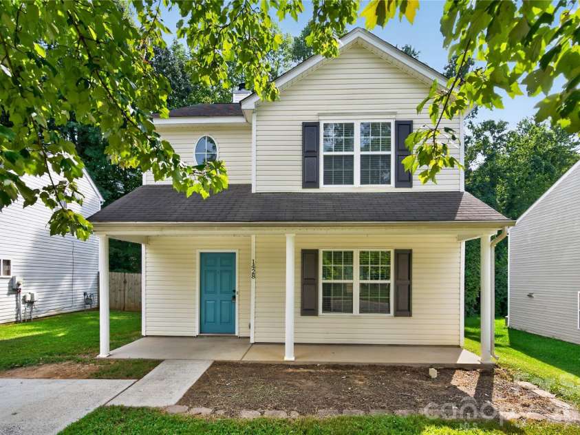1428 Griers Grove Road, Charlotte, NC 28216.  MLS# CAR4422558, YatesRealty ID 49427. 