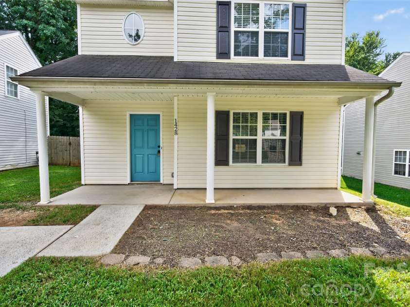 1428 Griers Grove Road, Charlotte, NC 28216.  MLS# CAR4422558, YatesRealty ID 49427. 