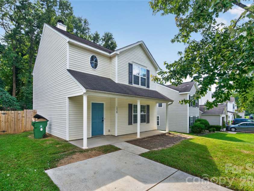 1428 Griers Grove Road, Charlotte, NC 28216.  MLS# CAR4422558, YatesRealty ID 49427. 