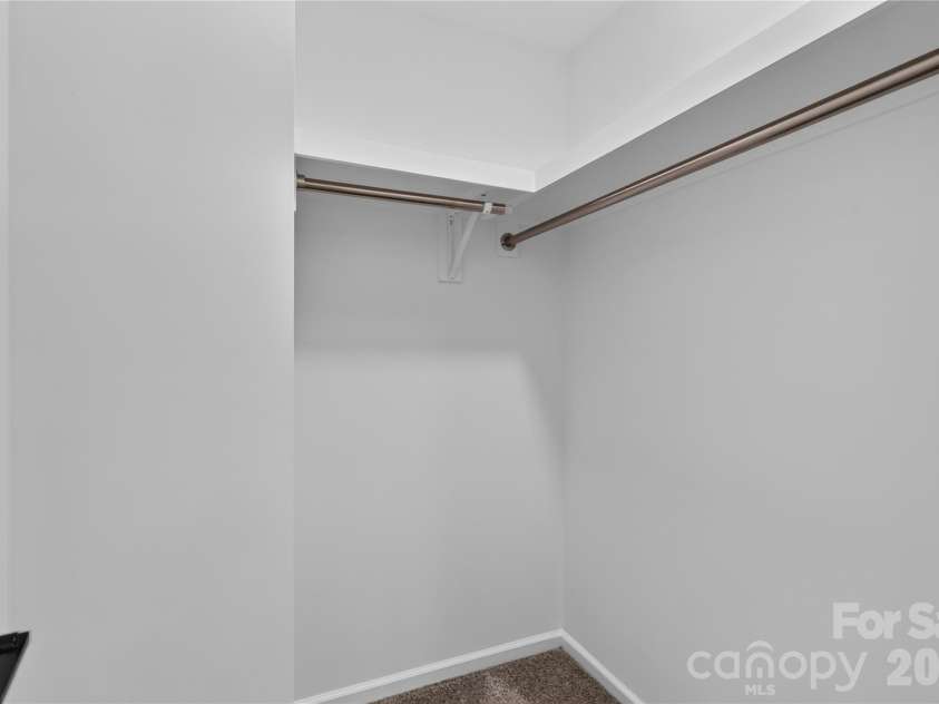 1428 Griers Grove Road, Charlotte, NC 28216.  MLS# CAR4422558, YatesRealty ID 49427. 