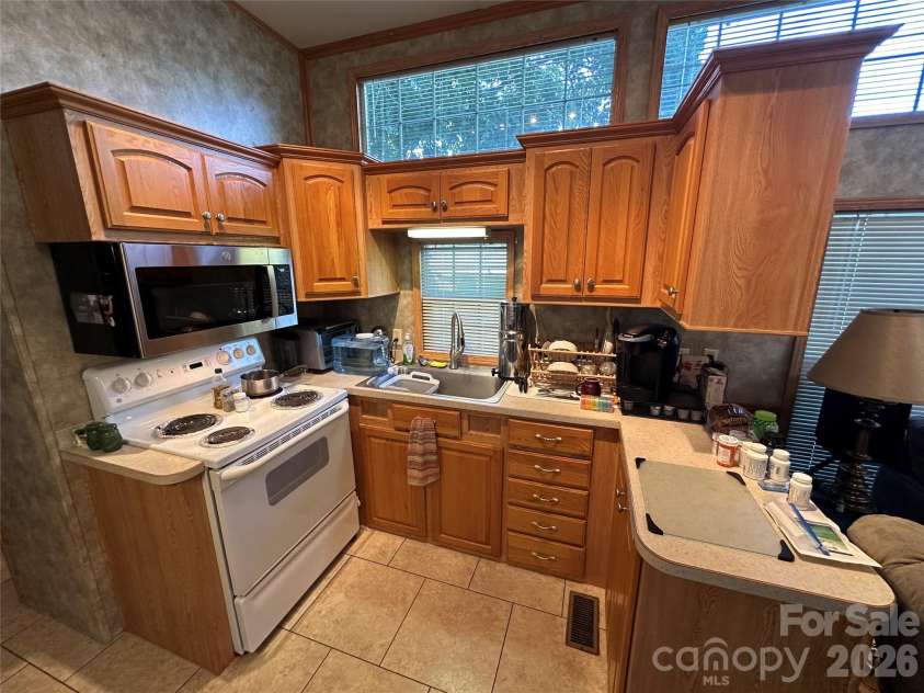 152 Cardinal Drive, New London, NC 28127.  MLS# CAR4420873, YatesRealty ID 49429. 