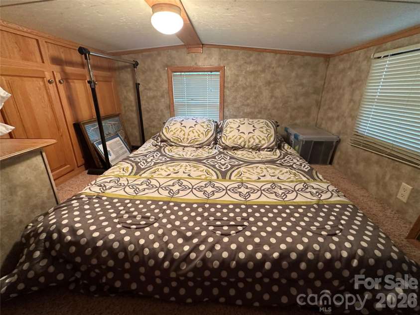 152 Cardinal Drive, New London, NC 28127.  MLS# CAR4420873, YatesRealty ID 49429. 