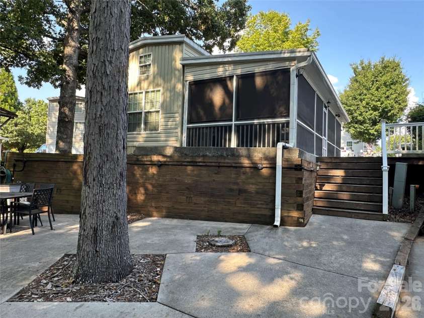 152 Cardinal Drive, New London, NC 28127.  MLS# CAR4420873, YatesRealty ID 49429. 