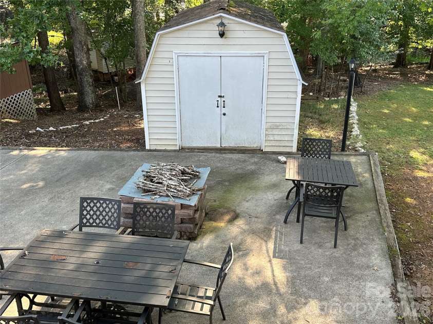 152 Cardinal Drive, New London, NC 28127.  MLS# CAR4420873, YatesRealty ID 49429. 