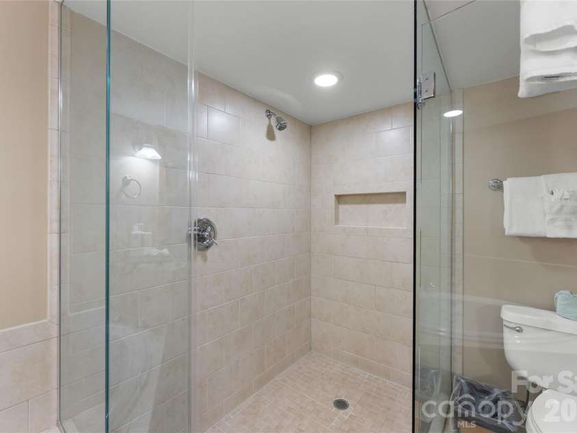 314 Bowling Park Road, Asheville, NC 28803.  MLS# CAR4342255, YatesRealty ID 4943. 