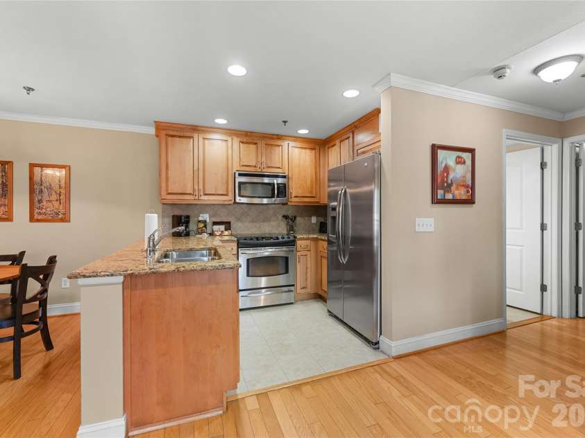 314 Bowling Park Road, Asheville, NC 28803.  MLS# CAR4342255, YatesRealty ID 4943. 