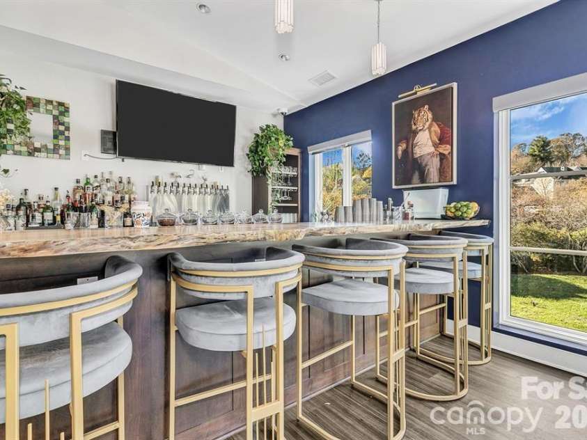 314 Bowling Park Road, Asheville, NC 28803.  MLS# CAR4342255, YatesRealty ID 4943. Restaurant 