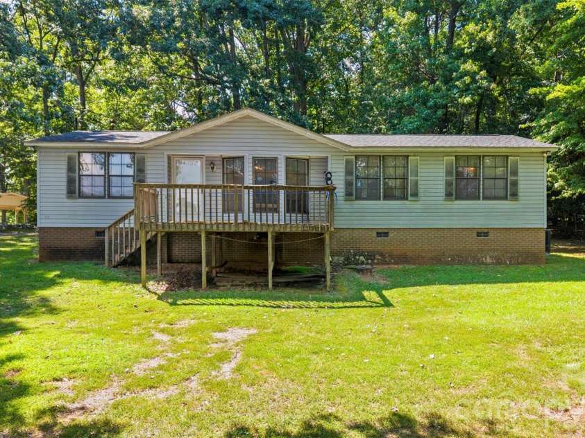 4912 Lynwood Road, Sherrills Ford, NC 28673.  MLS# CAR4422562, YatesRealty ID 49431. 