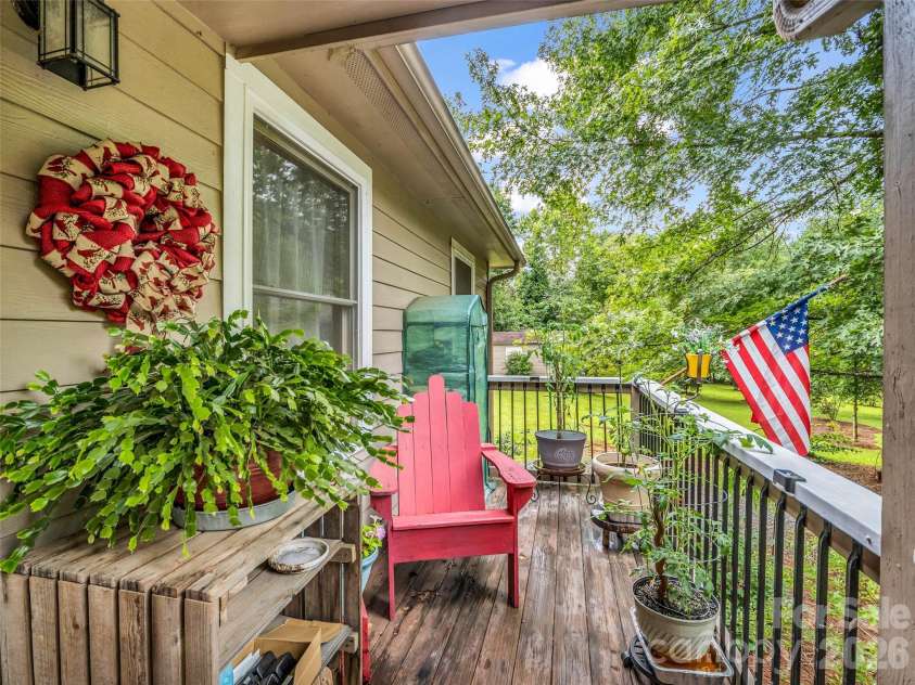 412 Whitestone Circle, Union Mills, NC 28167.  MLS# CAR4411352, YatesRealty ID 49433. 