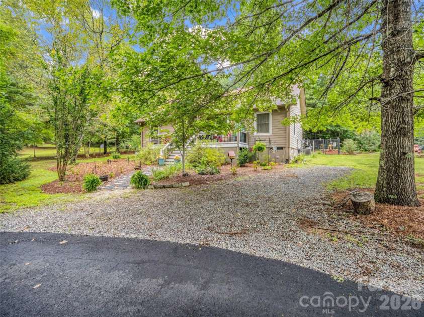 412 Whitestone Circle, Union Mills, NC 28167.  MLS# CAR4411352, YatesRealty ID 49433. 