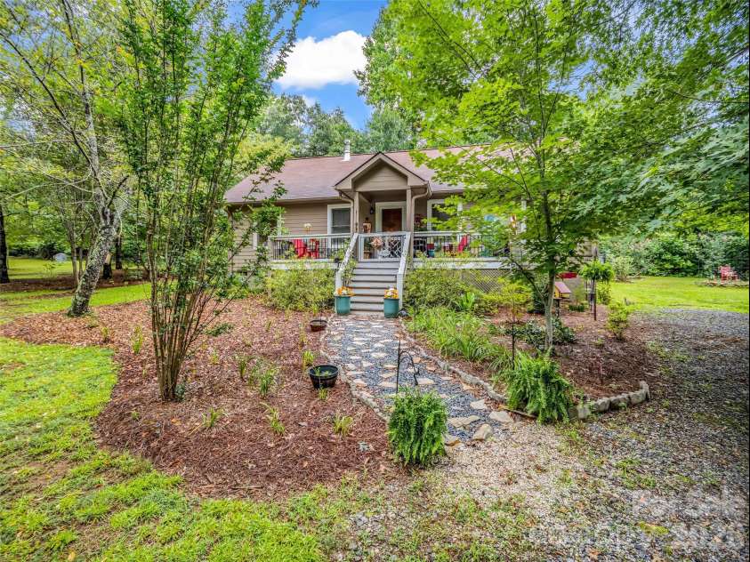 412 Whitestone Circle, Union Mills, NC 28167.  MLS# CAR4411352, YatesRealty ID 49433. 