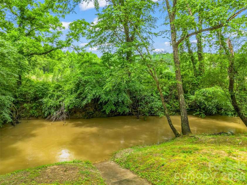 412 Whitestone Circle, Union Mills, NC 28167.  MLS# CAR4411352, YatesRealty ID 49433. 
