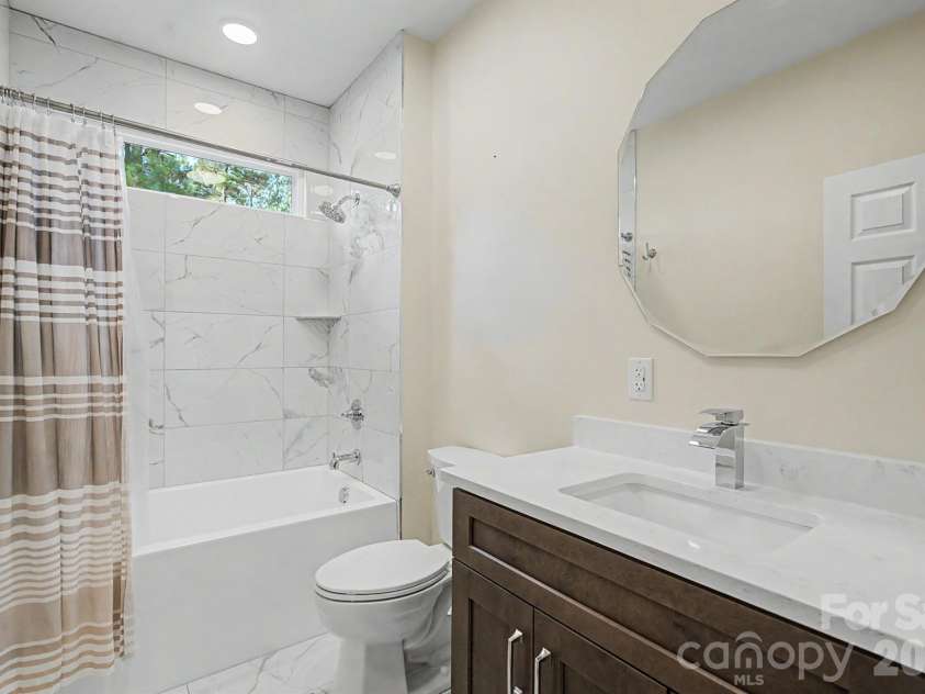 112 Jimmy Street, Candor, NC 27229.  MLS# CAR4422559, YatesRealty ID 49436. 2nd Bathroom