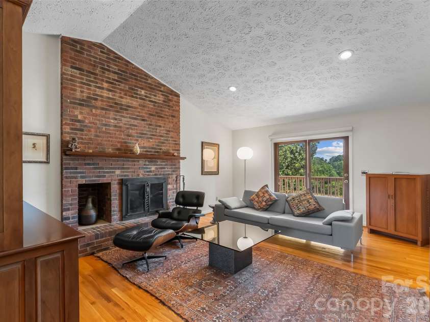402 Catawba Street, Morganton, NC 28655.  MLS# CAR4420175, YatesRealty ID 49438. 