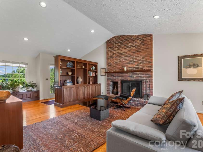 402 Catawba Street, Morganton, NC 28655.  MLS# CAR4420175, YatesRealty ID 49438. 