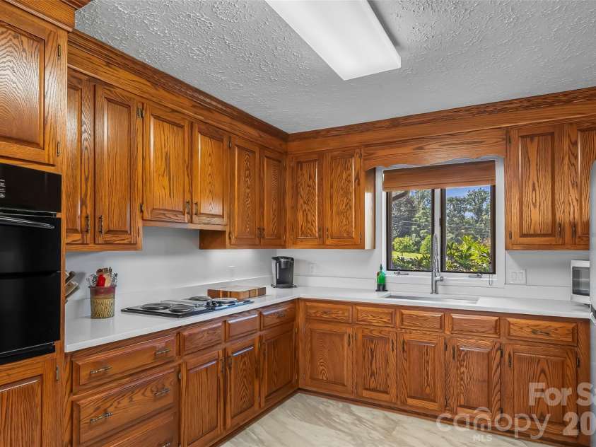 402 Catawba Street, Morganton, NC 28655.  MLS# CAR4420175, YatesRealty ID 49438. 