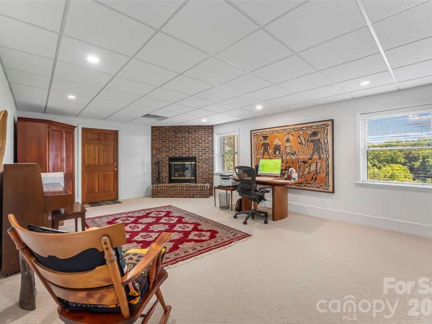 402 Catawba Street, Morganton, NC 28655.  MLS# CAR4420175, YatesRealty ID 49438. 