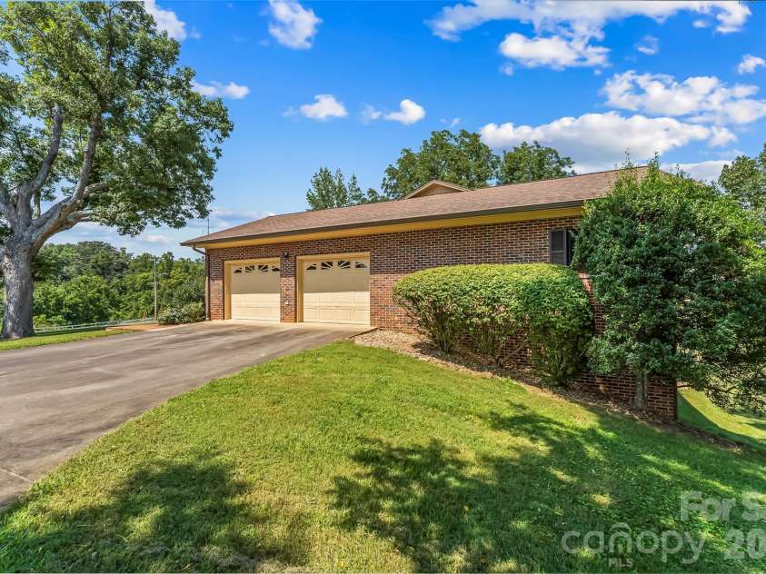 402 Catawba Street, Morganton, NC 28655.  MLS# CAR4420175, YatesRealty ID 49438. 