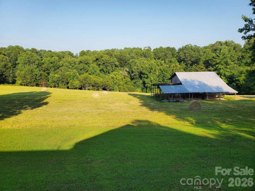 402 Catawba Street, Morganton, NC 28655.  MLS# CAR4420175, YatesRealty ID 49438. 