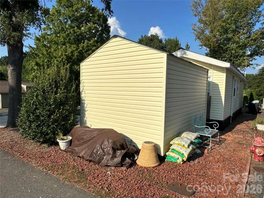 104 Dove Lane, New London, NC 28127.  MLS# CAR4420922, YatesRealty ID 49439. 