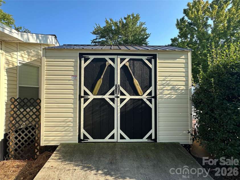 104 Dove Lane, New London, NC 28127.  MLS# CAR4420922, YatesRealty ID 49439. 