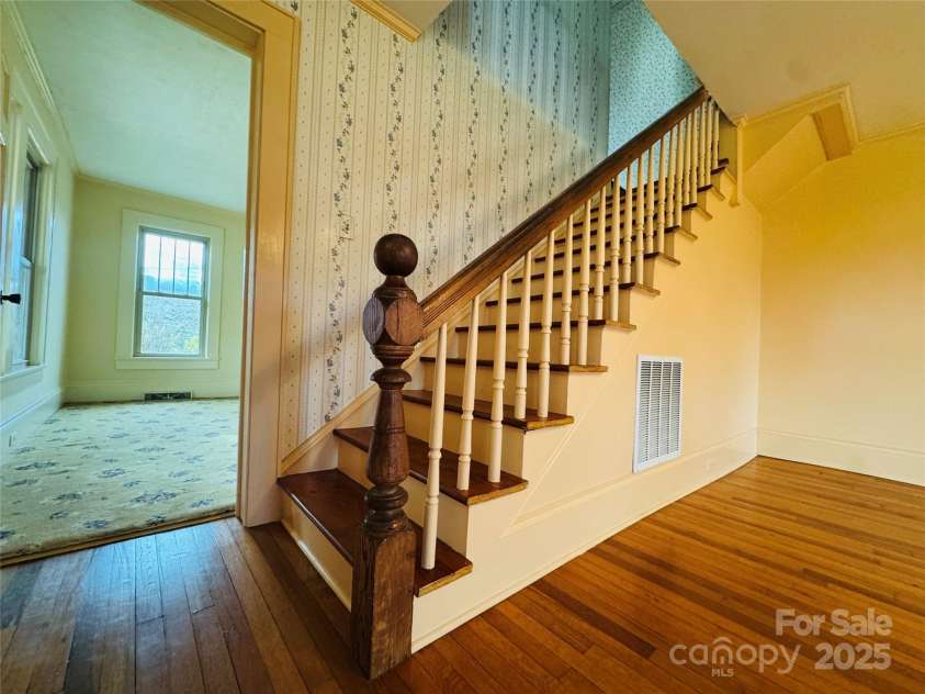 9143 NC Highway 150 Highway, Linwood, NC 27299.  MLS# CAR4321161, YatesRealty ID 4944. 