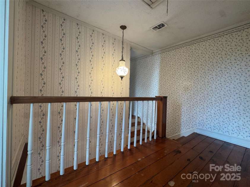 9143 NC Highway 150 Highway, Linwood, NC 27299.  MLS# CAR4321161, YatesRealty ID 4944. 