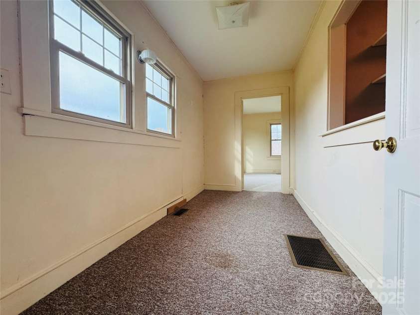 9143 NC Highway 150 Highway, Linwood, NC 27299.  MLS# CAR4321161, YatesRealty ID 4944. 