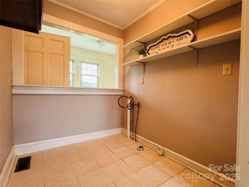 9143 NC Highway 150 Highway, Linwood, NC 27299.  MLS# CAR4321161, YatesRealty ID 4944. 