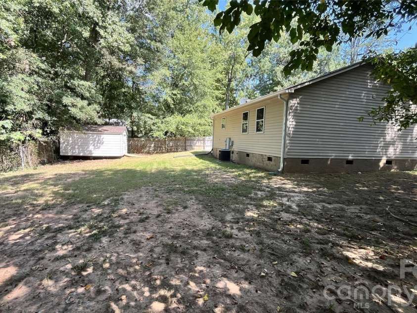 828 Cornelius Road, Mooresville, NC 28117.  MLS# CAR4422565, YatesRealty ID 49440. 