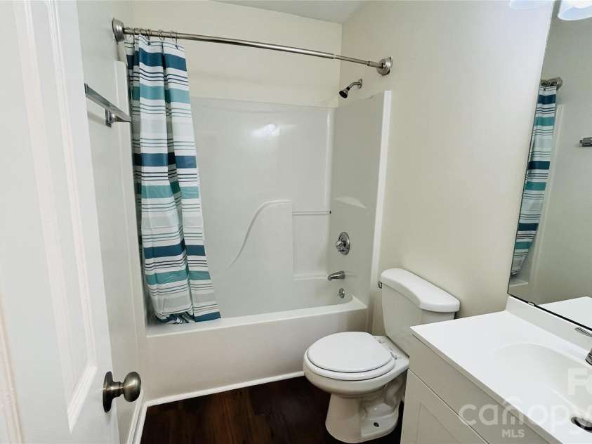 828 Cornelius Road, Mooresville, NC 28117.  MLS# CAR4422565, YatesRealty ID 49440. 