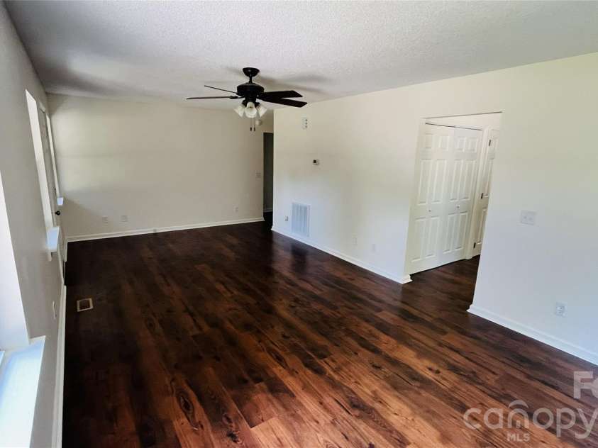 828 Cornelius Road, Mooresville, NC 28117.  MLS# CAR4422565, YatesRealty ID 49440. 