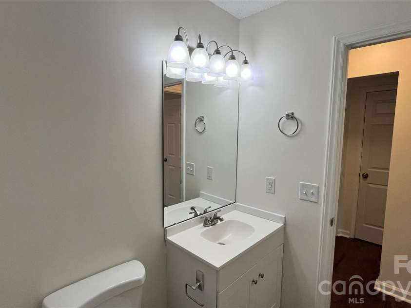 828 Cornelius Road, Mooresville, NC 28117.  MLS# CAR4422565, YatesRealty ID 49440. 