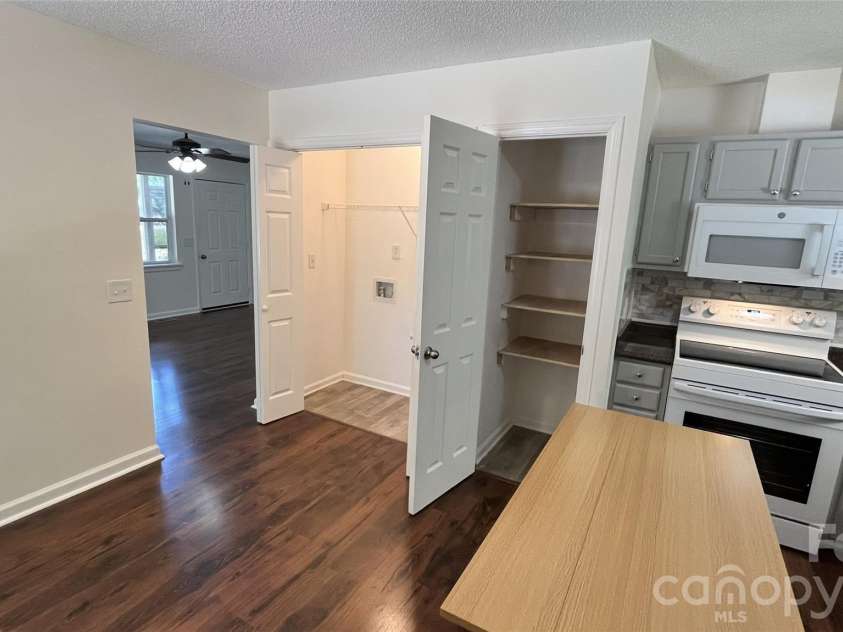 828 Cornelius Road, Mooresville, NC 28117.  MLS# CAR4422565, YatesRealty ID 49440. 