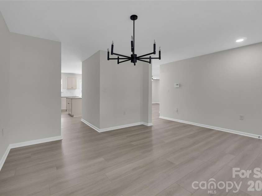 3636 Alexander Forest Drive, Charlotte, NC 28269.  MLS# CAR4421592, YatesRealty ID 49441. 
