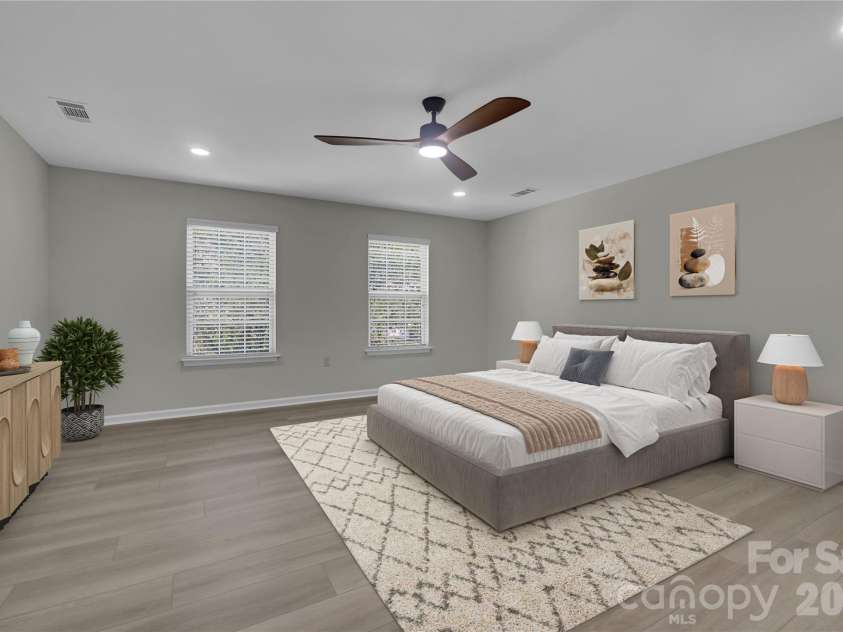 3636 Alexander Forest Drive, Charlotte, NC 28269.  MLS# CAR4421592, YatesRealty ID 49441. Virtually Staged