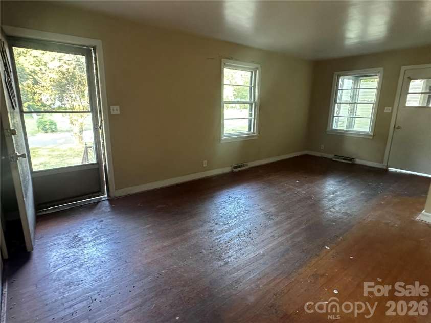 235 Milford Drive, Salisbury, NC 28144.  MLS# CAR4422606, YatesRealty ID 49446. 