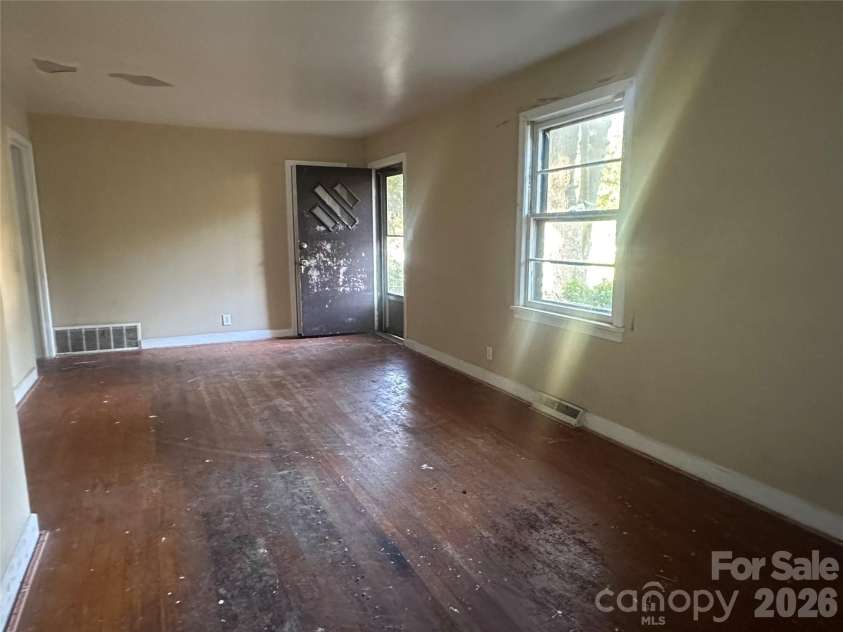 235 Milford Drive, Salisbury, NC 28144.  MLS# CAR4422606, YatesRealty ID 49446. 