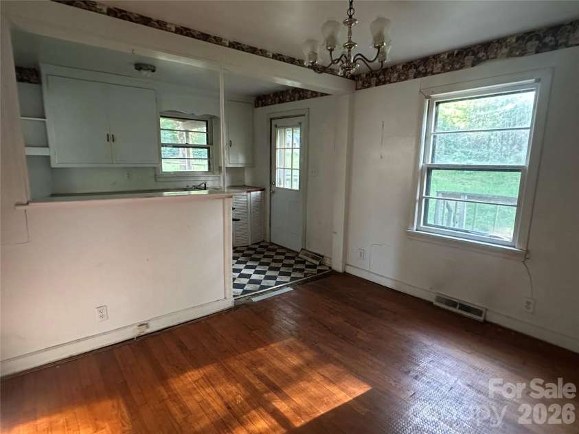 235 Milford Drive, Salisbury, NC 28144.  MLS# CAR4422606, YatesRealty ID 49446. 