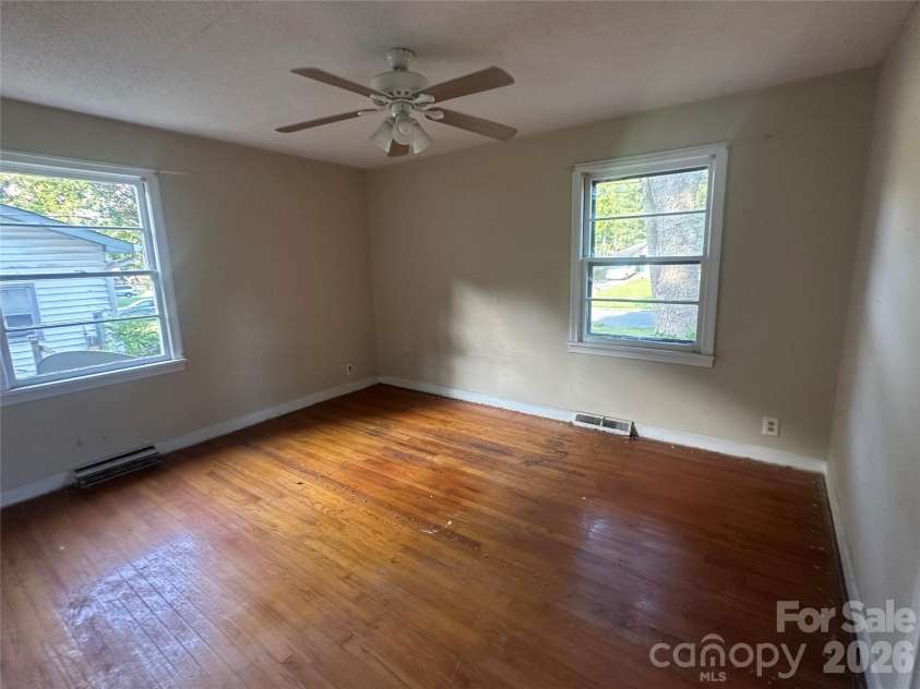 235 Milford Drive, Salisbury, NC 28144.  MLS# CAR4422606, YatesRealty ID 49446. 