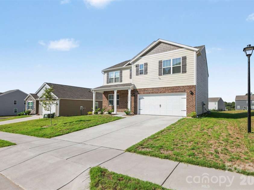 3008 Sassafras Trail, Gastonia, NC 28056.  MLS# CAR4422128, YatesRealty ID 49448. 