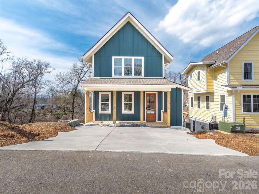 112 Alma Lane, Asheville, NC 28806.  MLS# CAR4341101, YatesRealty ID 4945. 