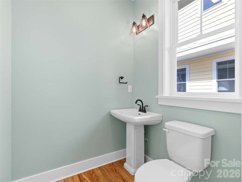 112 Alma Lane, Asheville, NC 28806.  MLS# CAR4341101, YatesRealty ID 4945. 