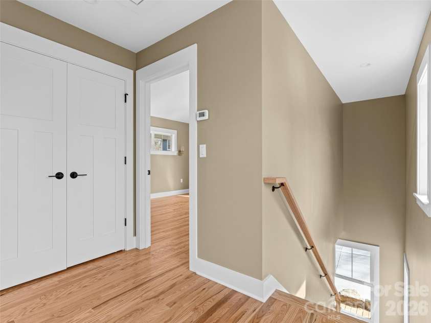 112 Alma Lane, Asheville, NC 28806.  MLS# CAR4341101, YatesRealty ID 4945. 