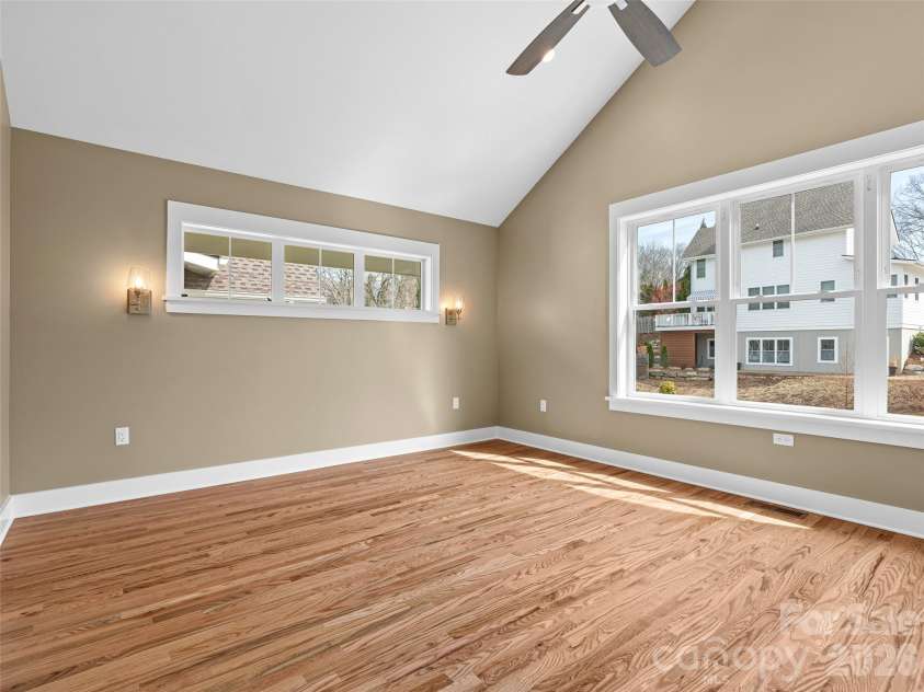 112 Alma Lane, Asheville, NC 28806.  MLS# CAR4341101, YatesRealty ID 4945. 