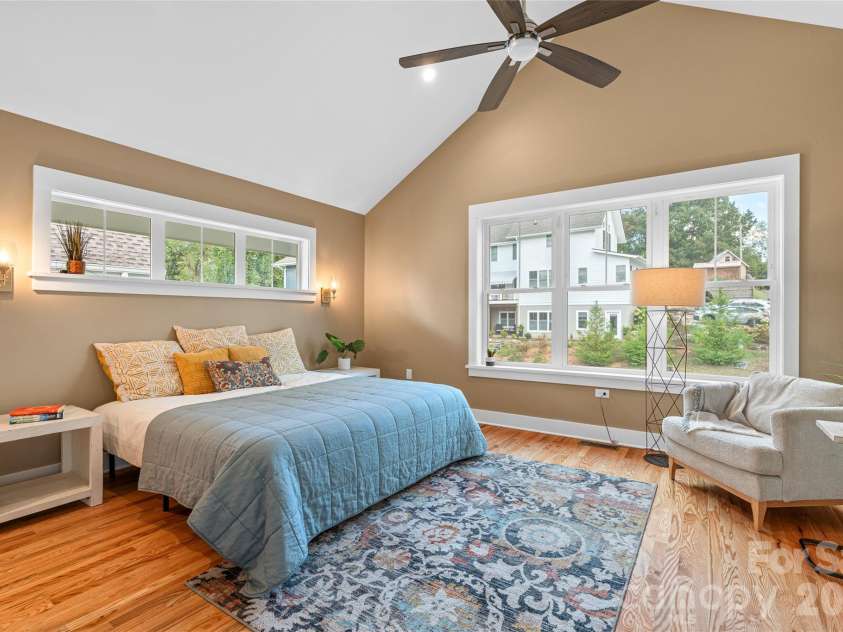 112 Alma Lane, Asheville, NC 28806.  MLS# CAR4425038, YatesRealty ID 4945. 