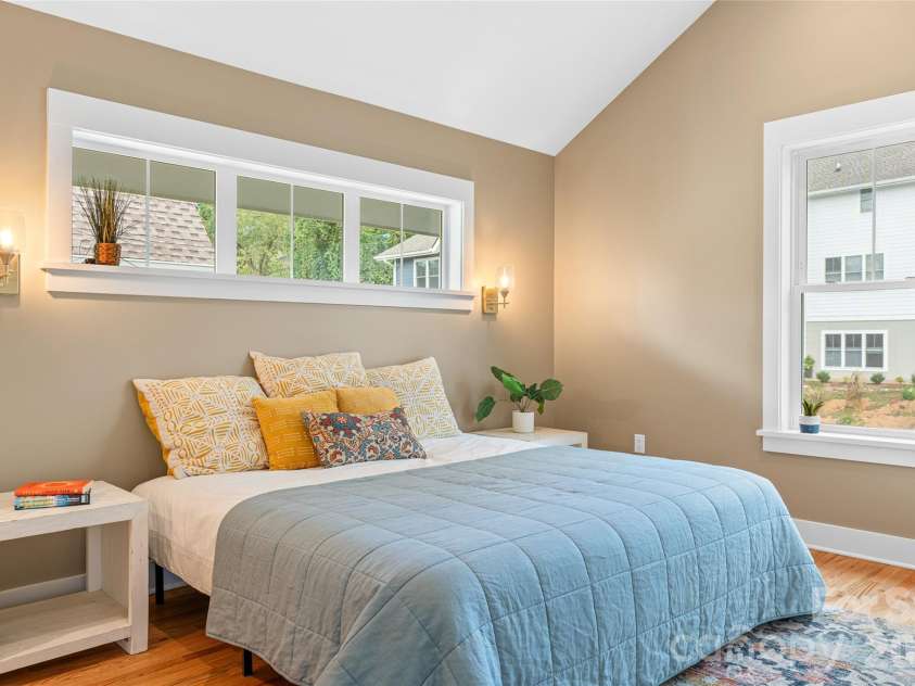 112 Alma Lane, Asheville, NC 28806.  MLS# CAR4425038, YatesRealty ID 4945. 