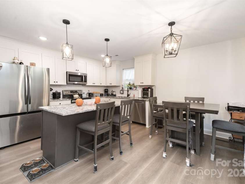 319 Pinnacle Road, Kings Mountain, NC 28086.  MLS# CAR4319517, YatesRealty ID 4945. 